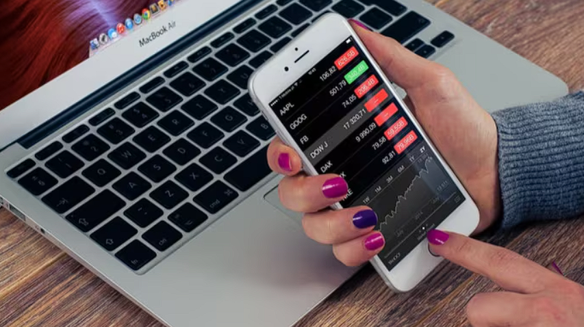 How Bitrage Markets Empowers New Traders with Its Educational Resources